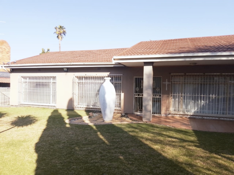 3 Bedroom Property for Sale in Riebeeckstad Free State